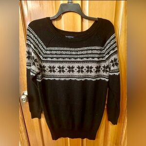 AMERICAN EAGLE -
Woman’s Sweater Dress